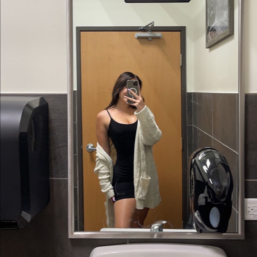 Meet your Posher, Dakota